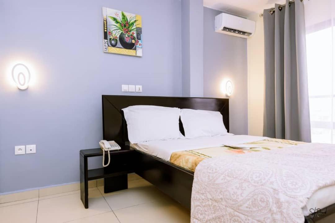Serena Hotel Douala Extérieur photo