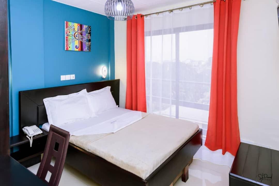 Serena Hotel Douala Extérieur photo