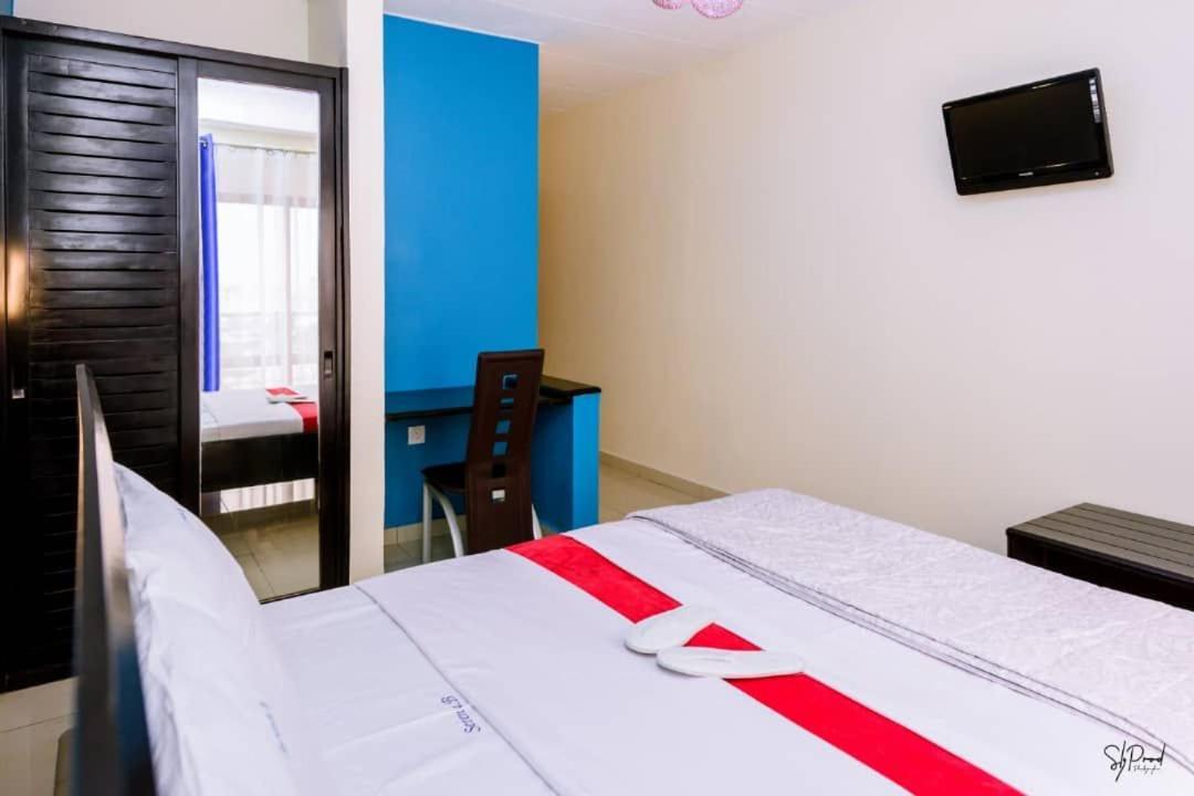 Serena Hotel Douala Extérieur photo