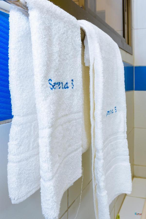 Serena Hotel Douala Extérieur photo