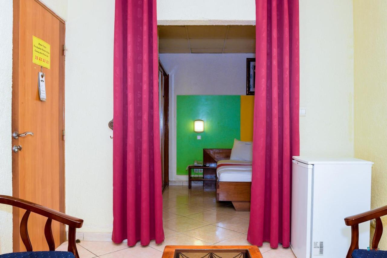 Serena Hotel Douala Extérieur photo