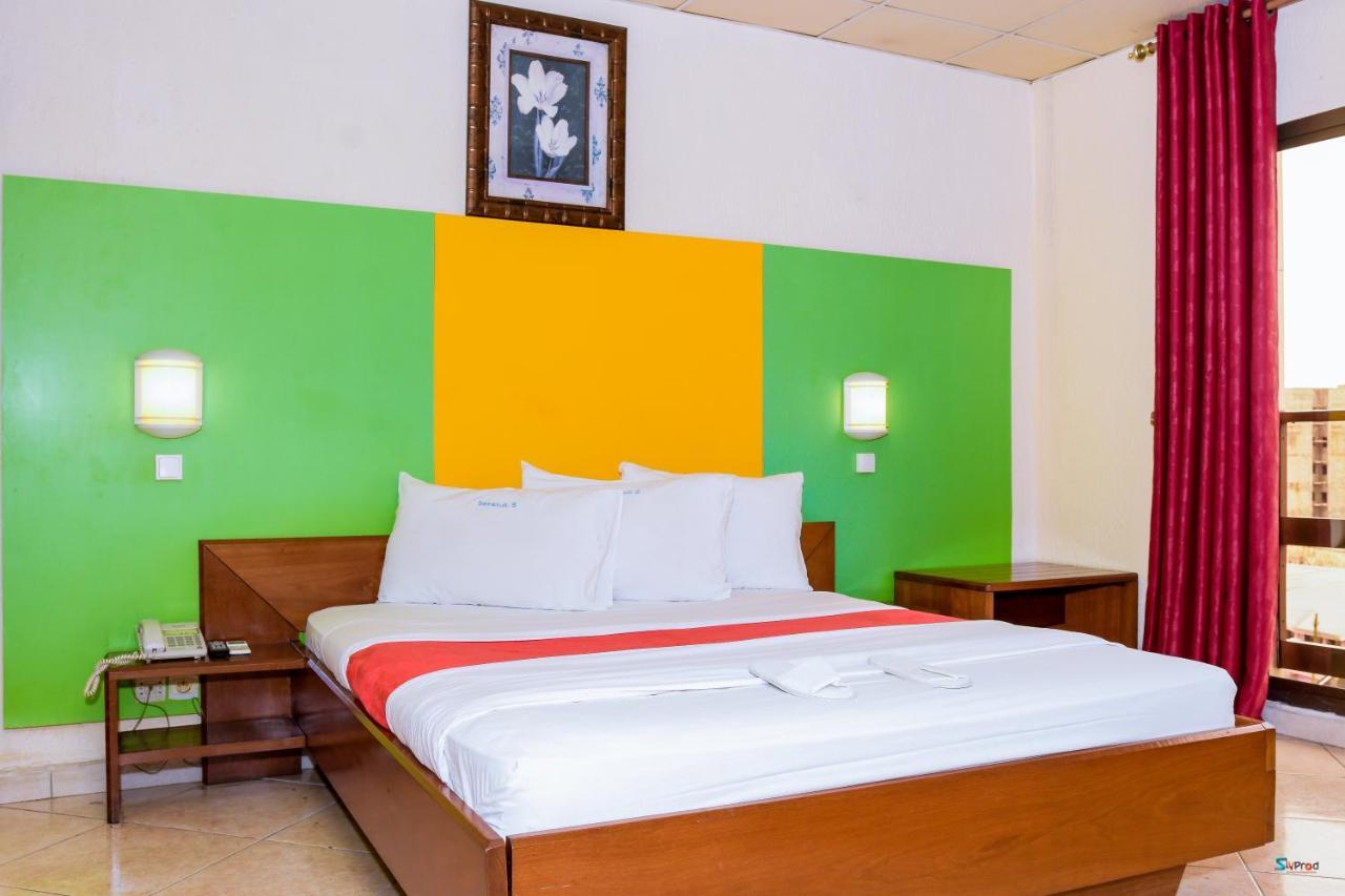 Serena Hotel Douala Extérieur photo